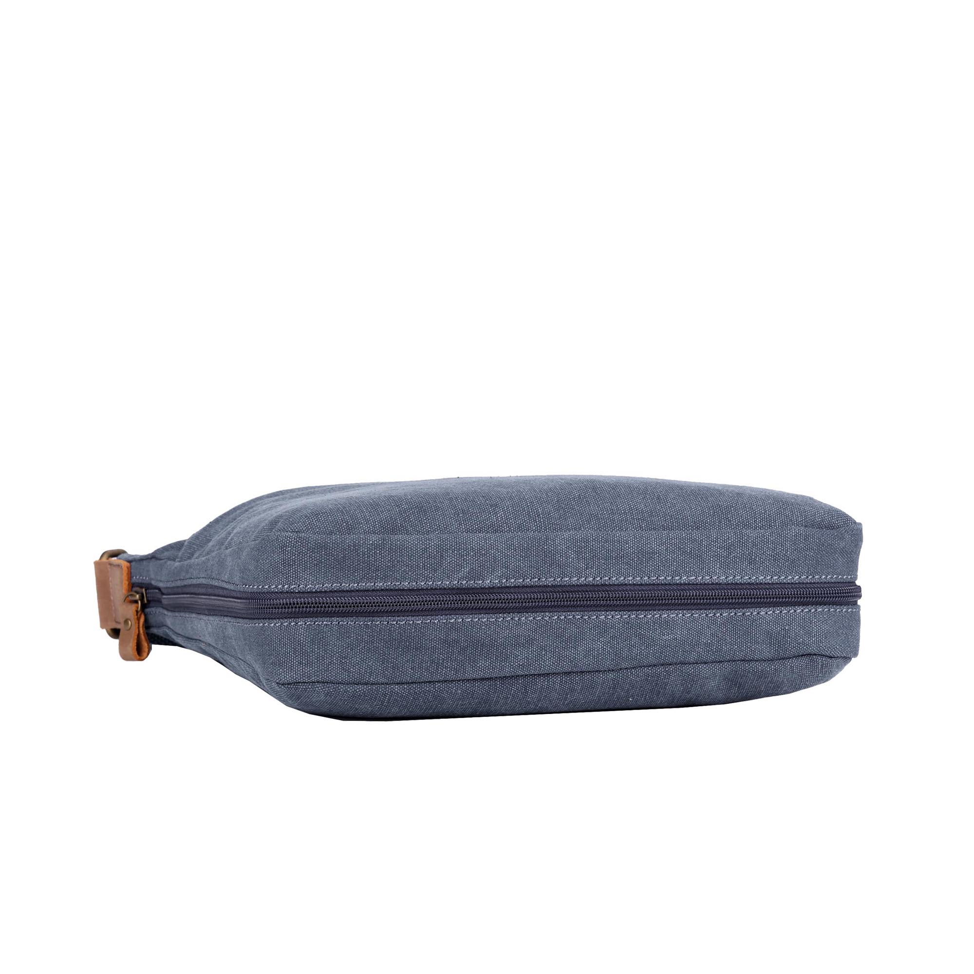 Classic 236 Zip Top Shoulder Bag - Blue