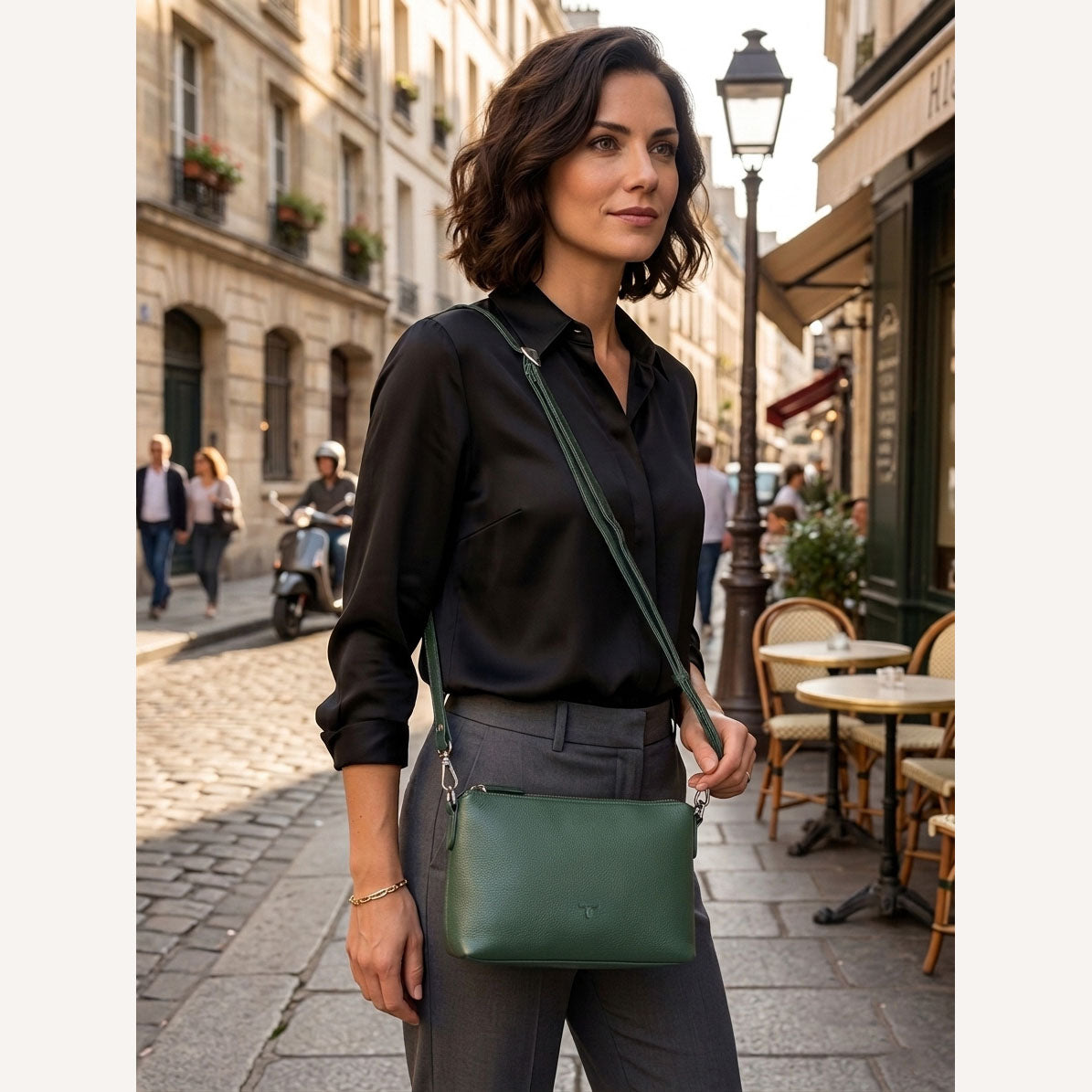 Laura Small Handbag - Dark Brown